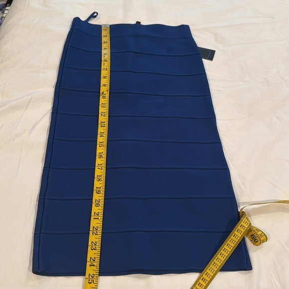BCBGMAXAZRIA Leger NWT Elegant royal Blue Pencil Skirt - Picture 8 of 8